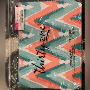 Thirty one zipper pouch